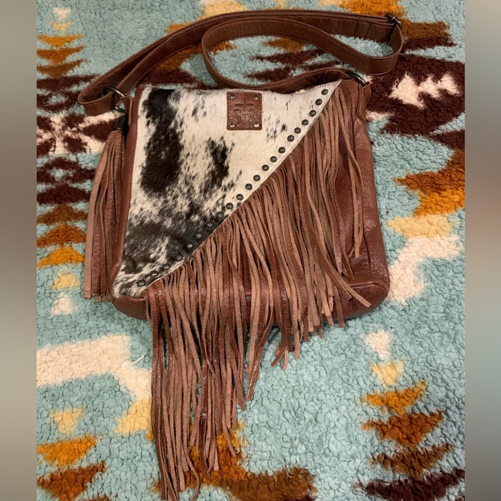 STS Ranchwear Cowhide Crossbody - Picture 1 of 11